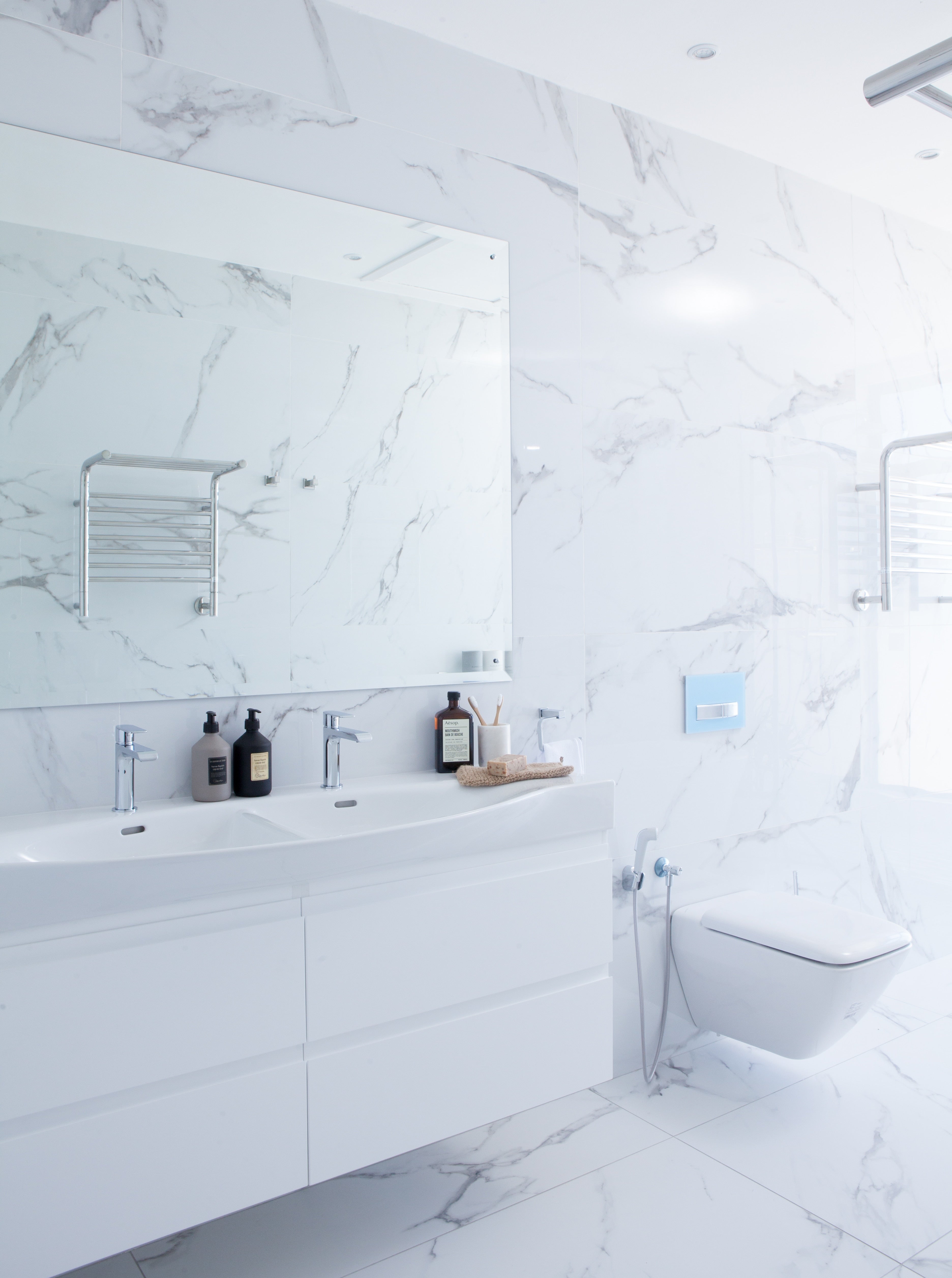 THERMOGROUP JEEVES TANGENT M HEATED TOWEL RAIL STAINLESS STEEL 620MM