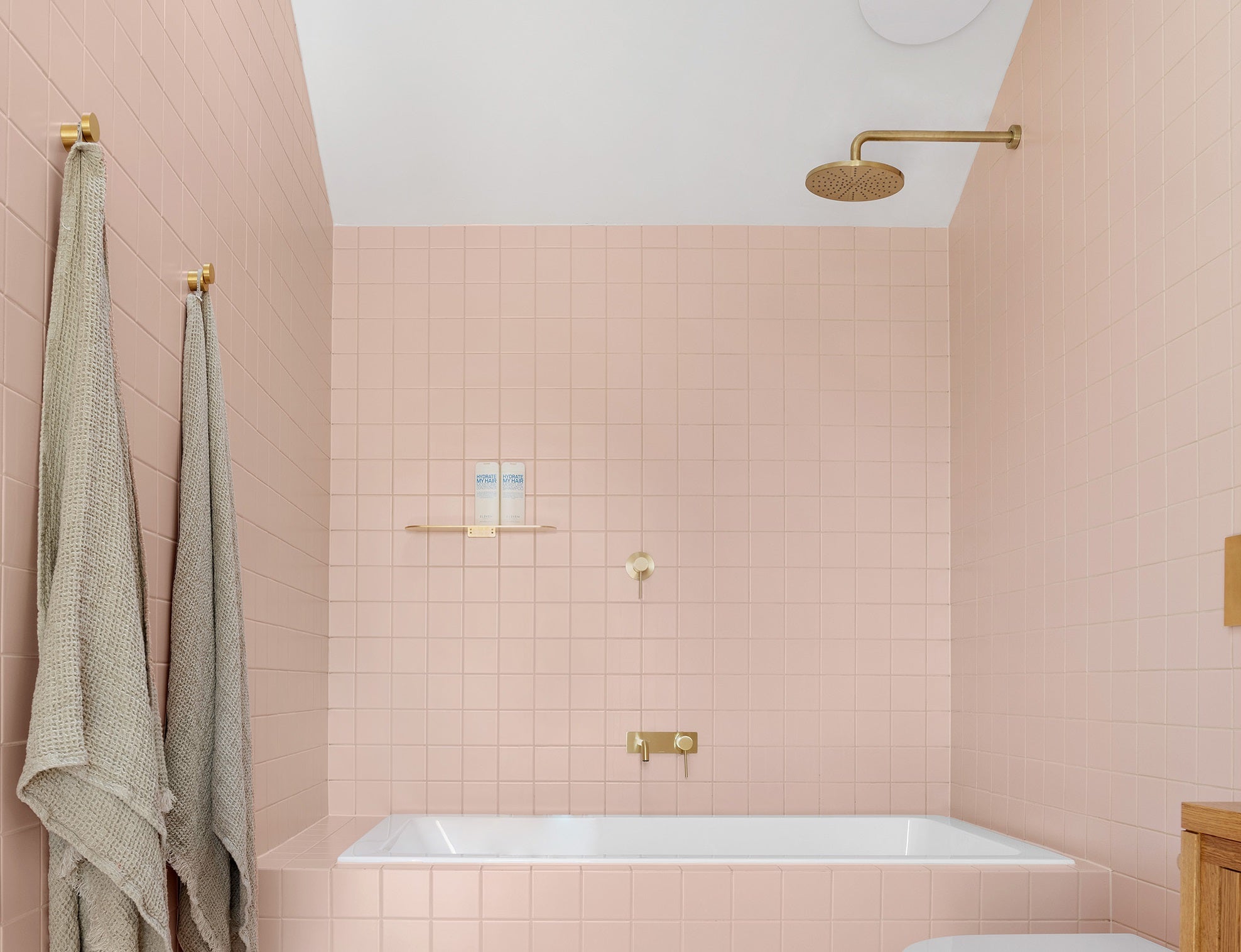 PHOENIX VIVID SHOWER ARM ROUND 400MM BRUSHED GOLD