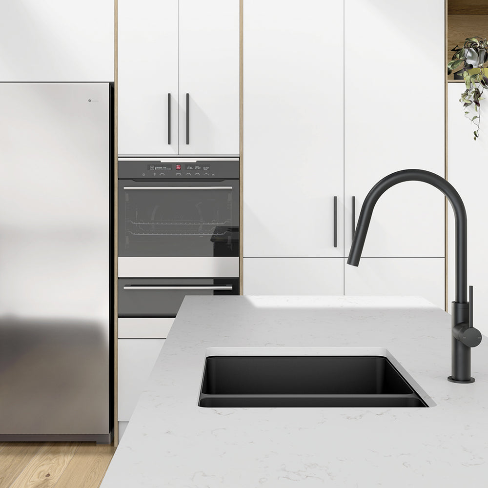 PHOENIX VIVID SLIMLINE LEAD FREE PULL OUT SINK MIXER 397MM MATTE BLACK