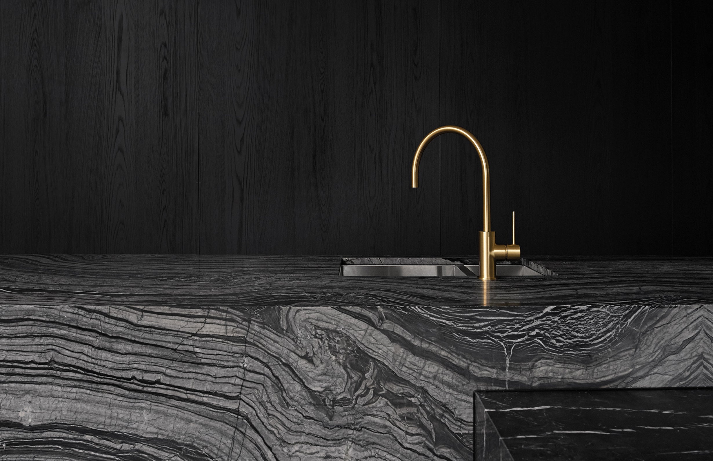 PHOENIX VIVID SLIMLINE LEAD FREE GOOSENECK SINK MIXER 220MM BRUSHED GOLD