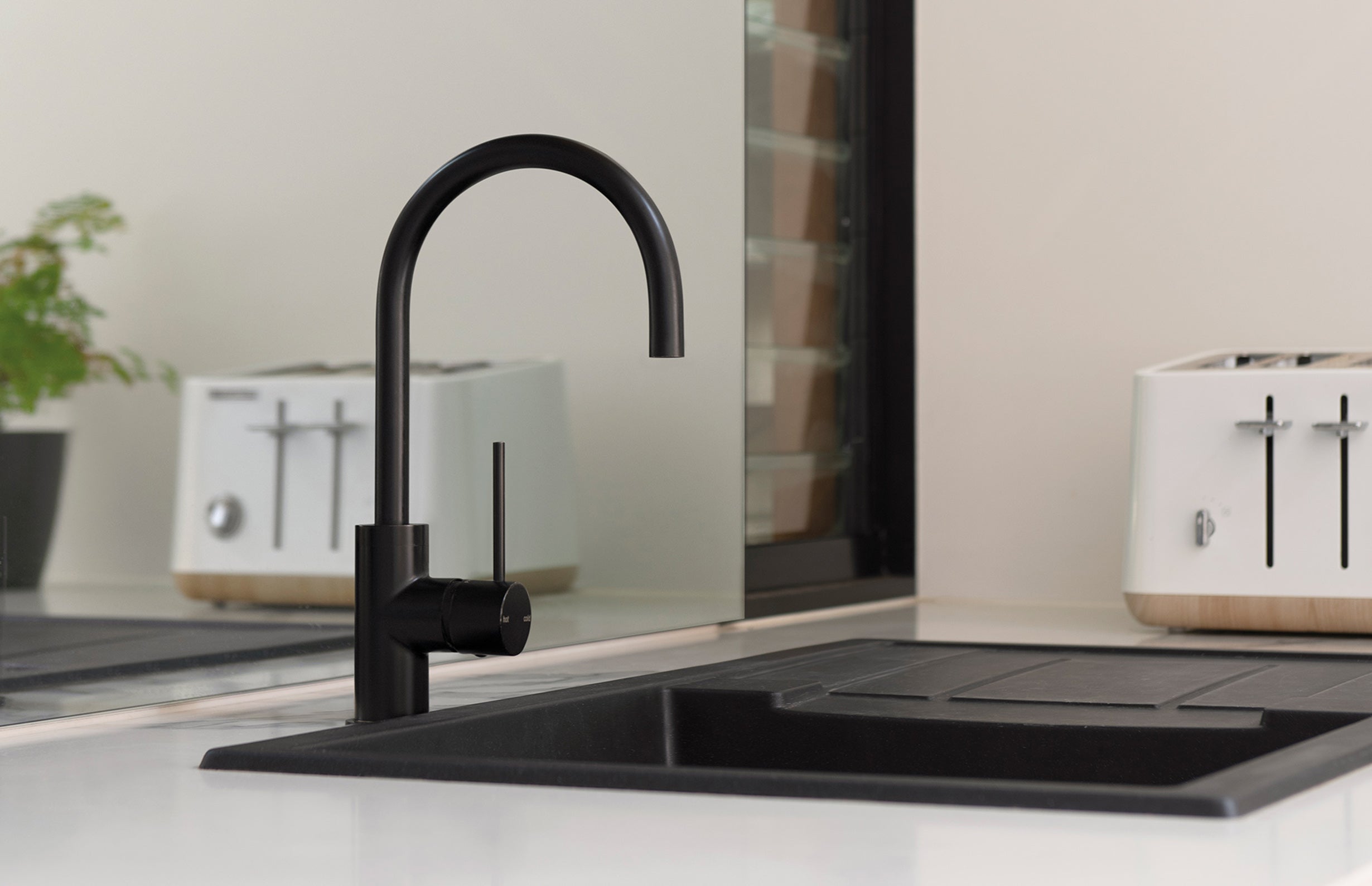 PHOENIX VIVID SLIMLINE GOOSENECK LEAD FREE SINK MIXER 160MM MATTE BLACK