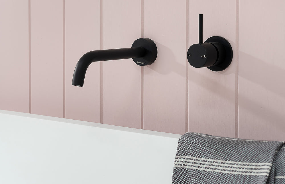 PHOENIX VIVID SLIMLINE WALL BATH OUTLET 180MM MATTE BLACK