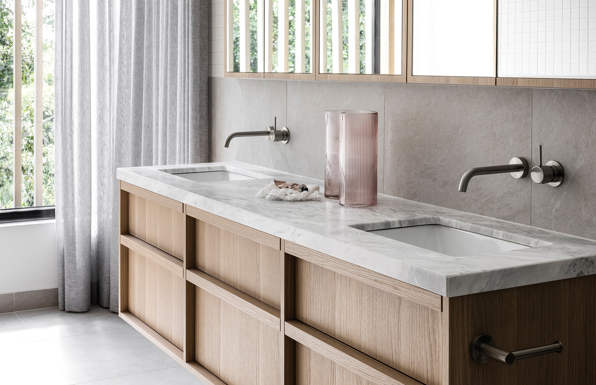 PHOENIX VIVID SLIMLINE LEAD FREE WALL BASIN OUTLET 235MM BRUSHED NICKEL