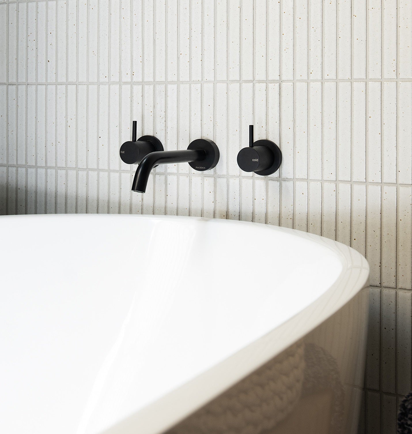 PHOENIX VIVID SLIMLINE LEAD FREE WALL TOP ASSEMBLIES MATTE BLACK