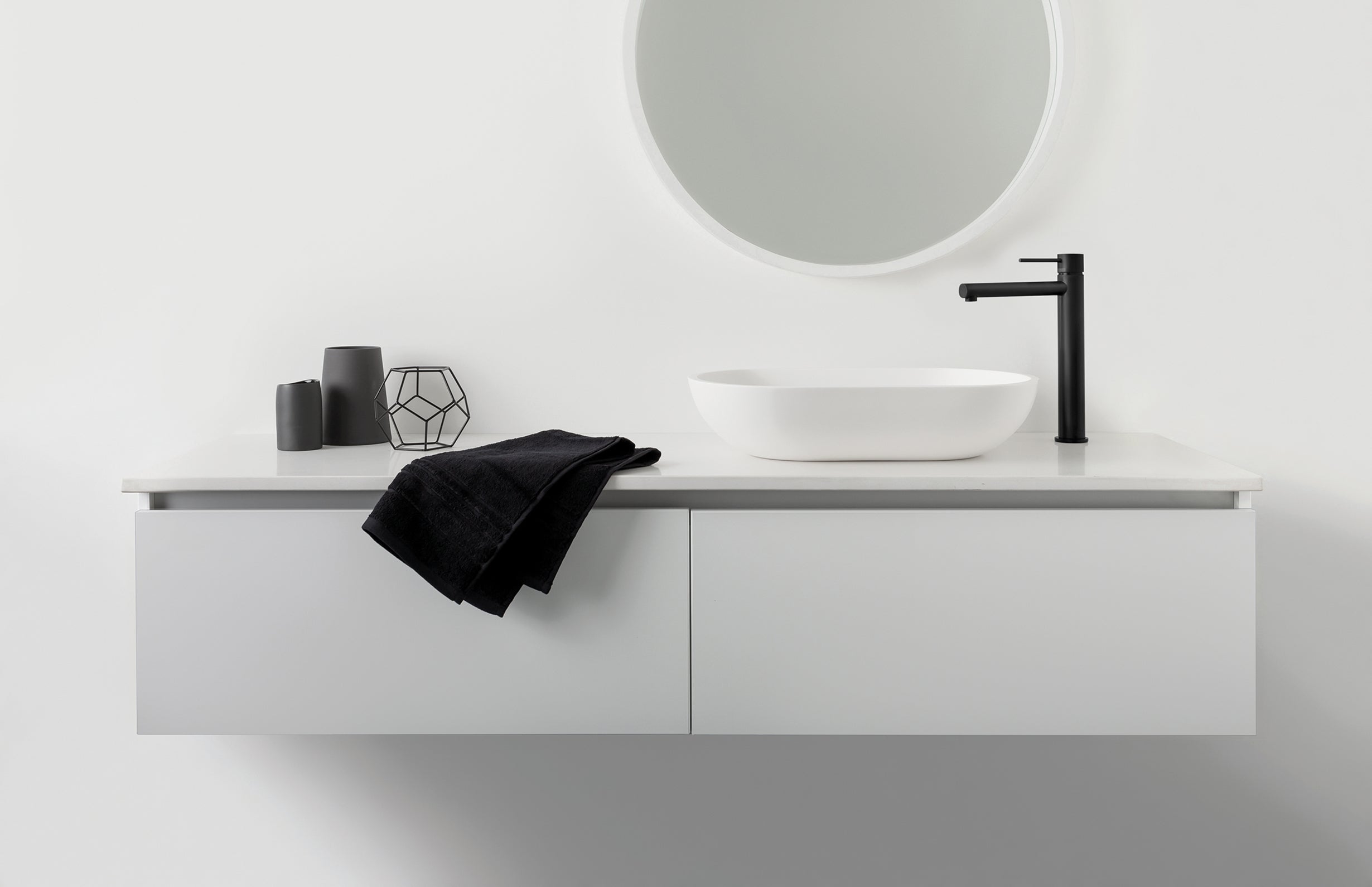 PHOENIX VIVID SLIMLINE VESSEL MIXER MATTE BLACK