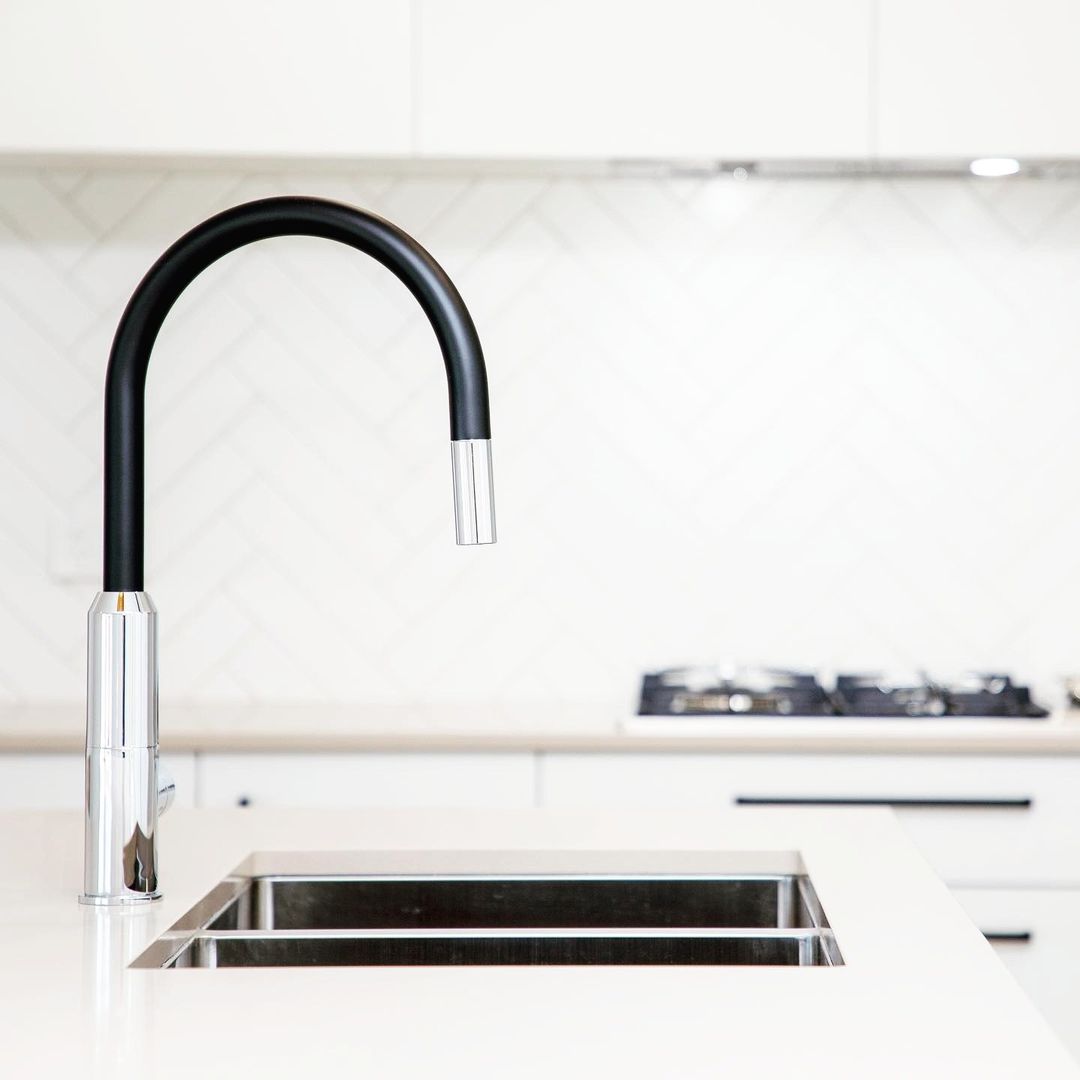 NERO PEARL SPRAY PULL OUT SINK MIXER 452MM MATTE BLACK
