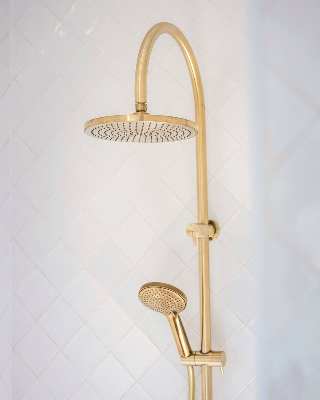 NERO OPAL TWIN SHOWER WITH AIR SHOWER BRUSHED GOLD