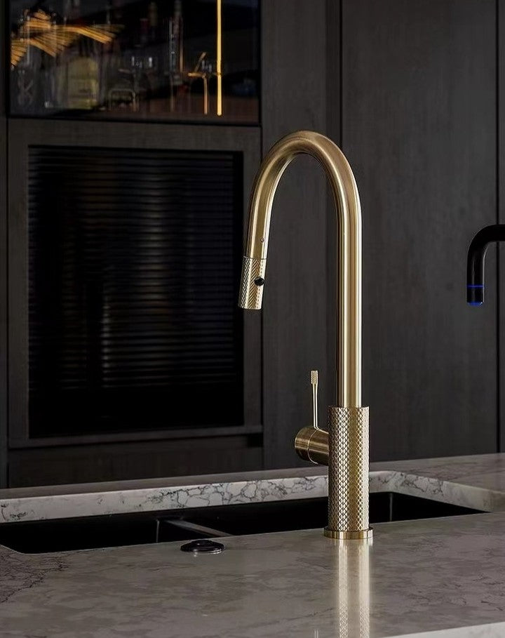 NERO OPAL PULL OUT SINK MIXER 452MM BRUSHED GOLD