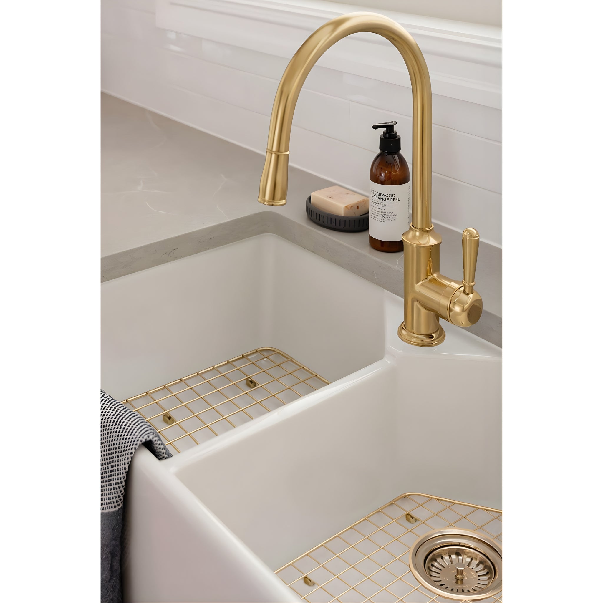 TURNER HASTINGS CHESTER LEFT HAND SIDE PROTECTIVE STAINLESS STEEL GRID 405MM BRUSHED BRASS