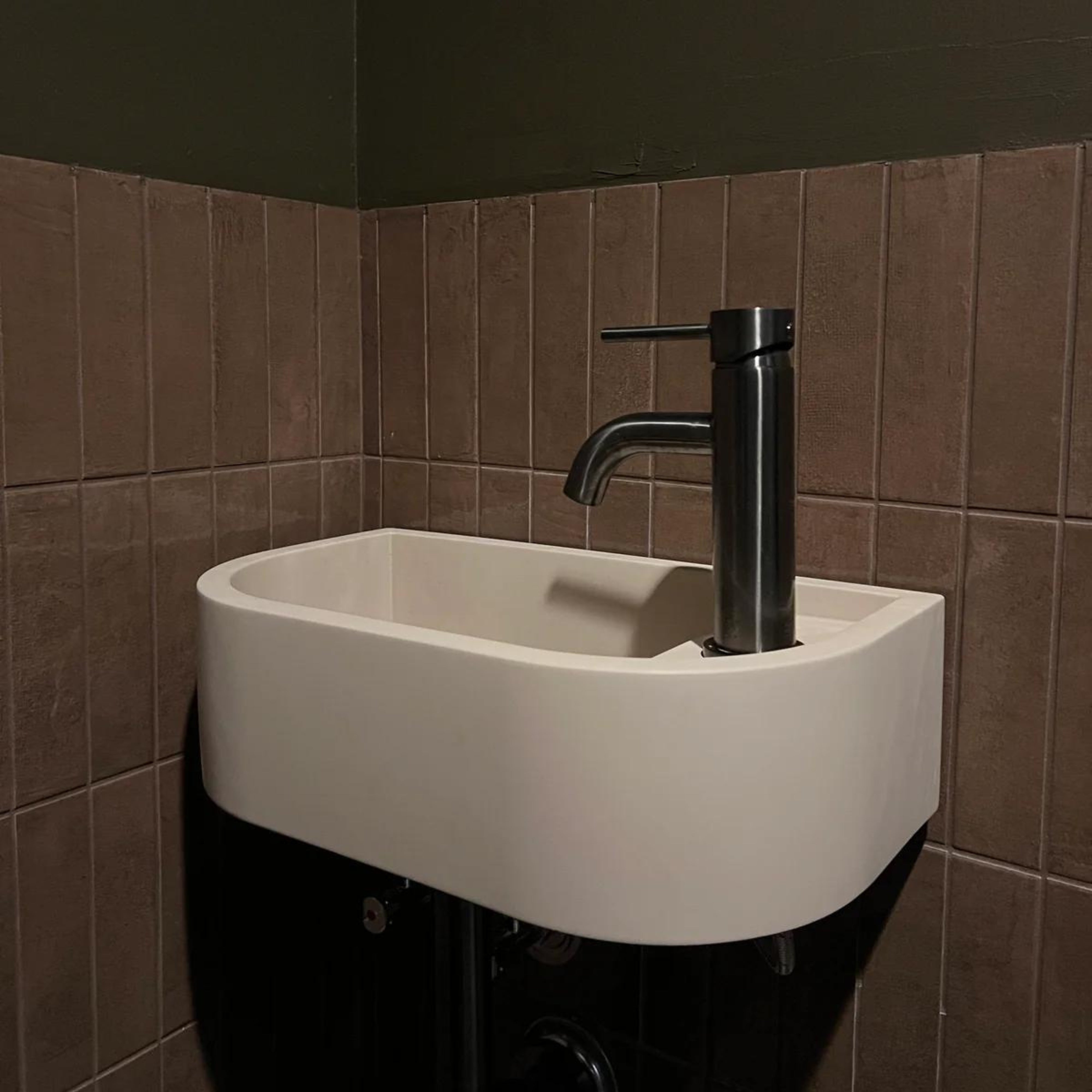 NOOD CO LOOP 02 ABOVE COUNTER / WALL HUNG BASIN MUSHROOM 540MM