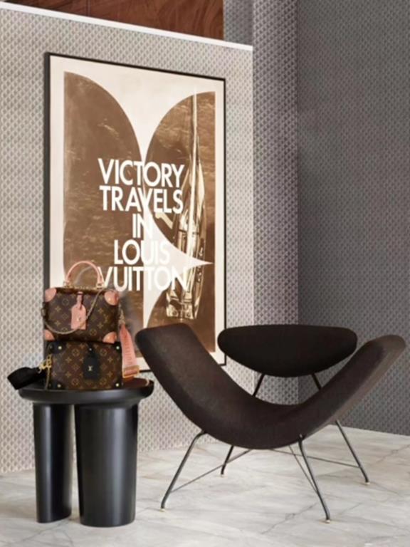 MUSES VUTTON ASH POLISHED 275X275MM MOSAIC TILE (PER BOX)