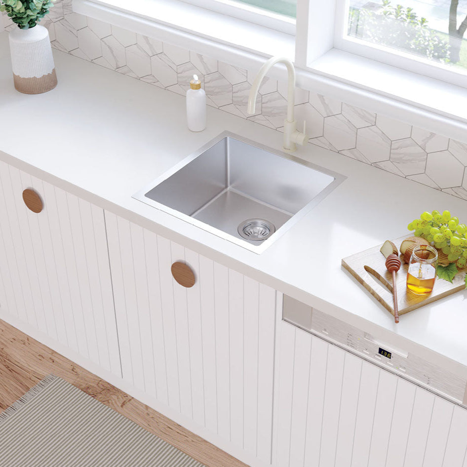 FIENZA HANA SINGLE BOWL KITCHEN SINK STAINLESS STEEL 550MM