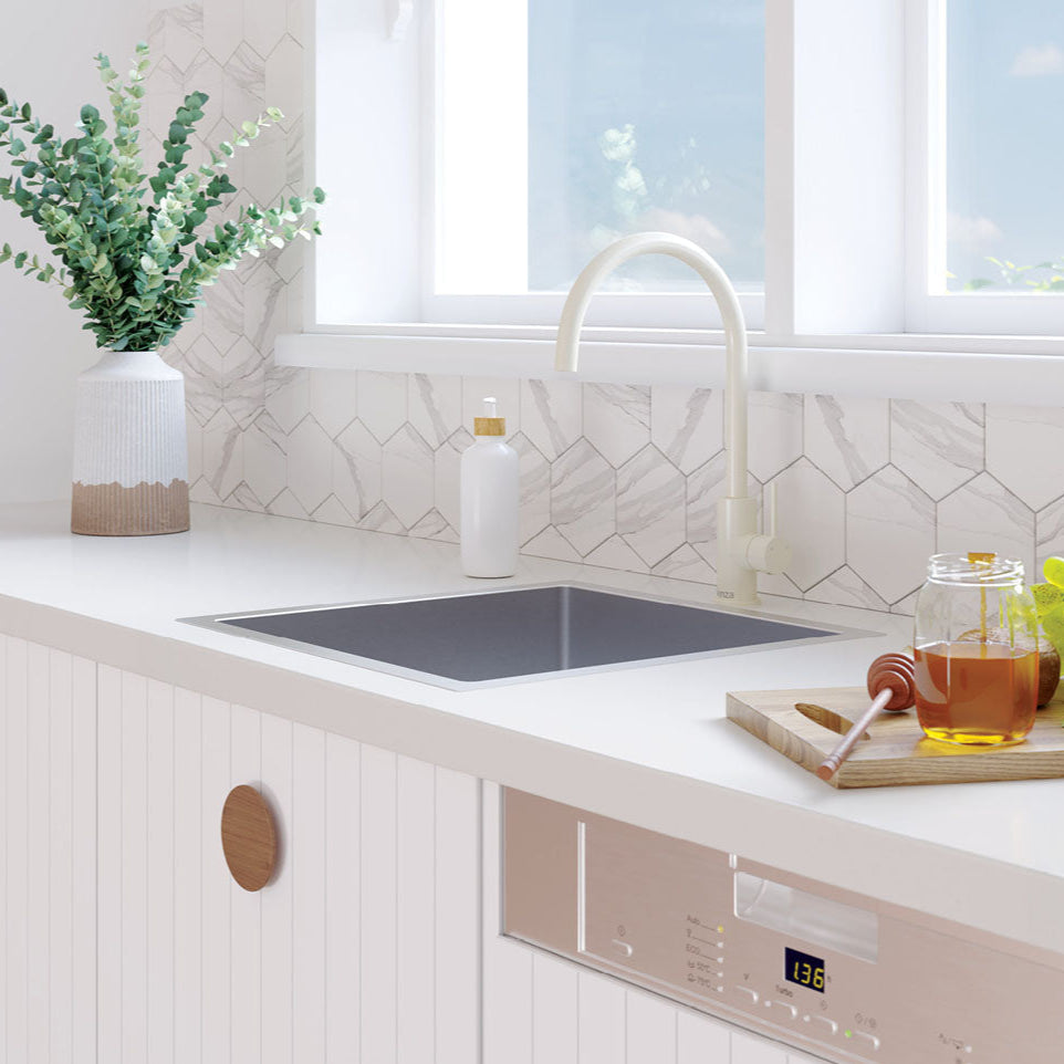 FIENZA HANA SINGLE BOWL KITCHEN SINK STAINLESS STEEL 550MM