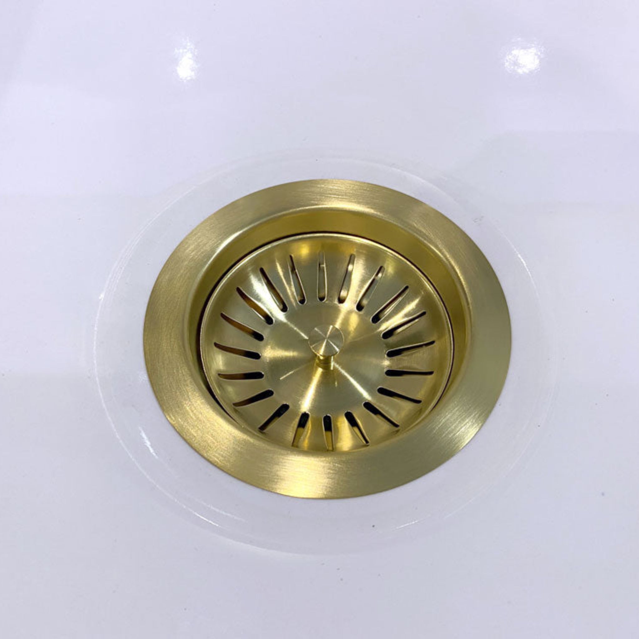 TURNER HASTINGS BASKET WASTE WITH LONG SCREW 90MM BRUSHED BRASS