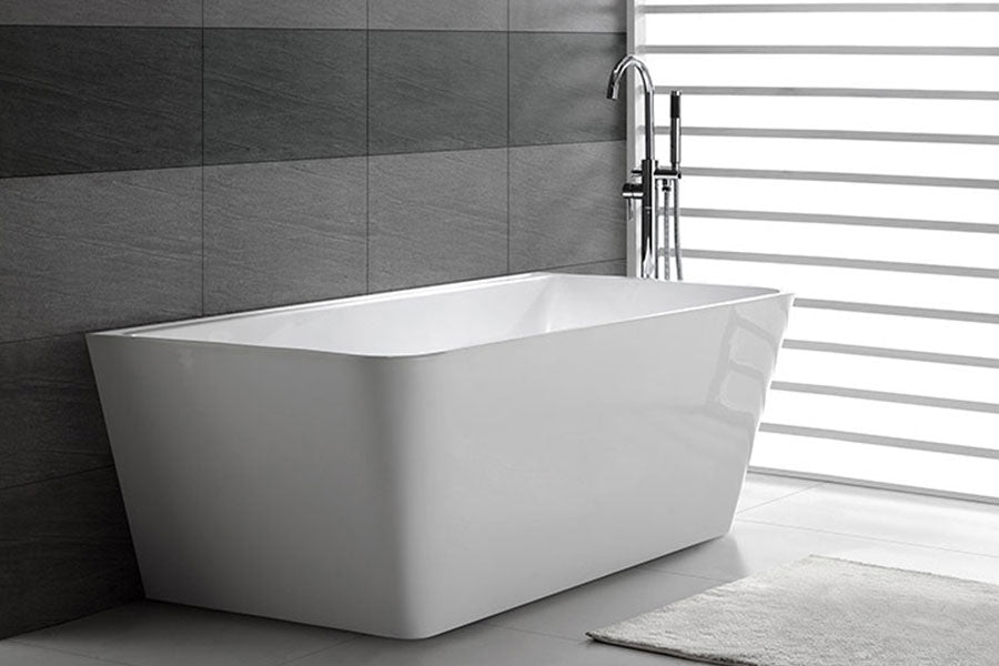 DECINA ARIA BACK-TO-WALL FREESTANDING BATH GLOSS WHITE (AVAILABLE IN 1500MM AND 1700MM)