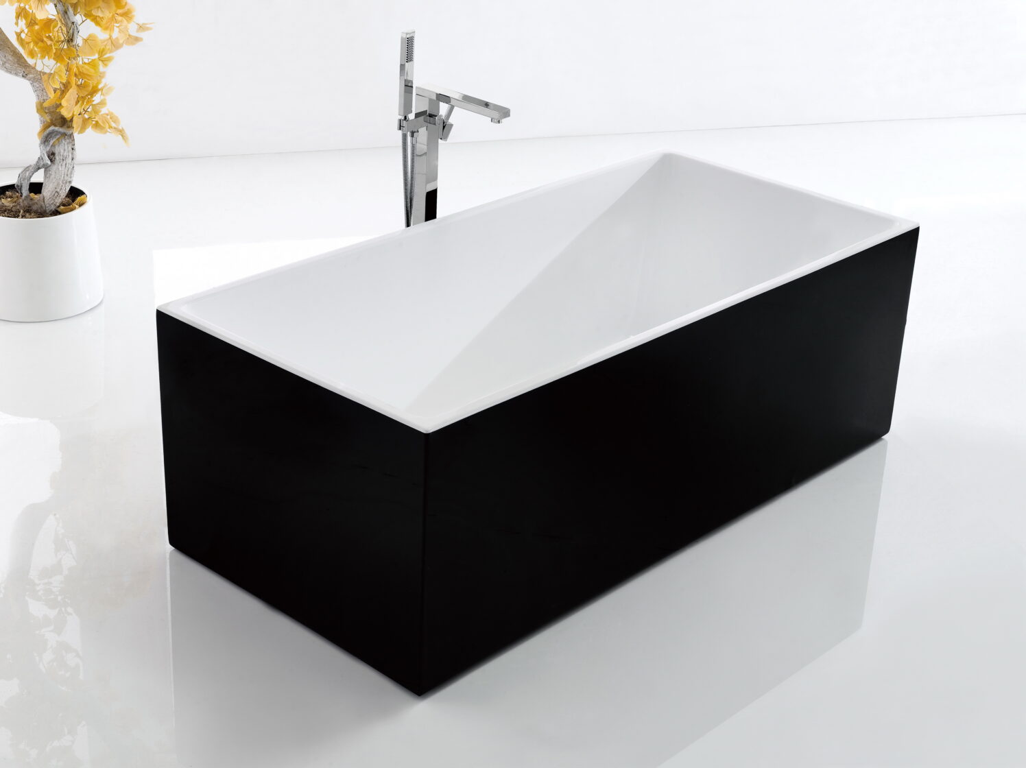 RIVA AMBER FREESTANDING BATHTUB GLOSS BLACK AND WHITE (AVAILABLE IN 1500MM AND 1700MM)