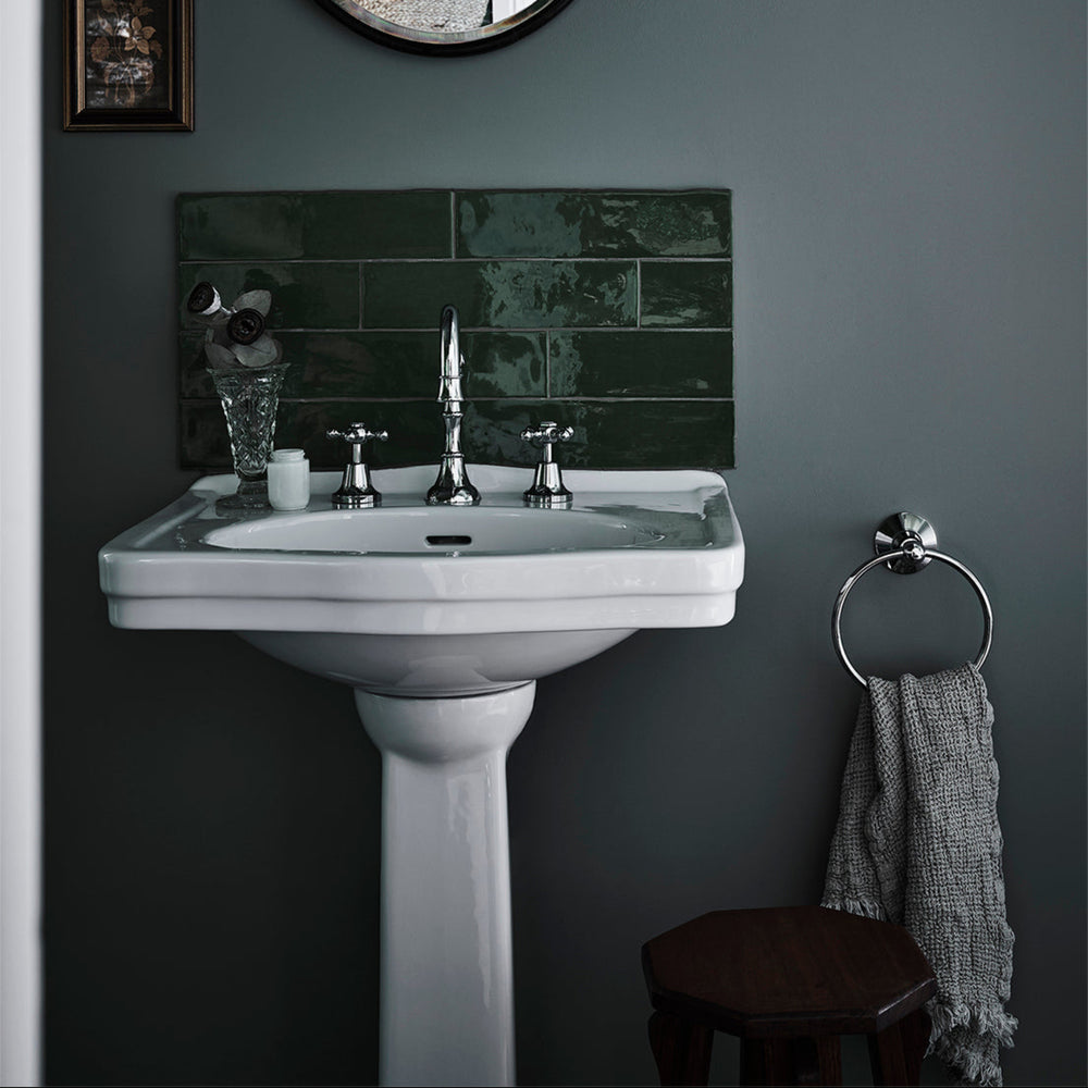 TURNER HASTINGS CLAREMONT BASIN & PEDESTAL GLOSS WHITE 580MM X 875MM