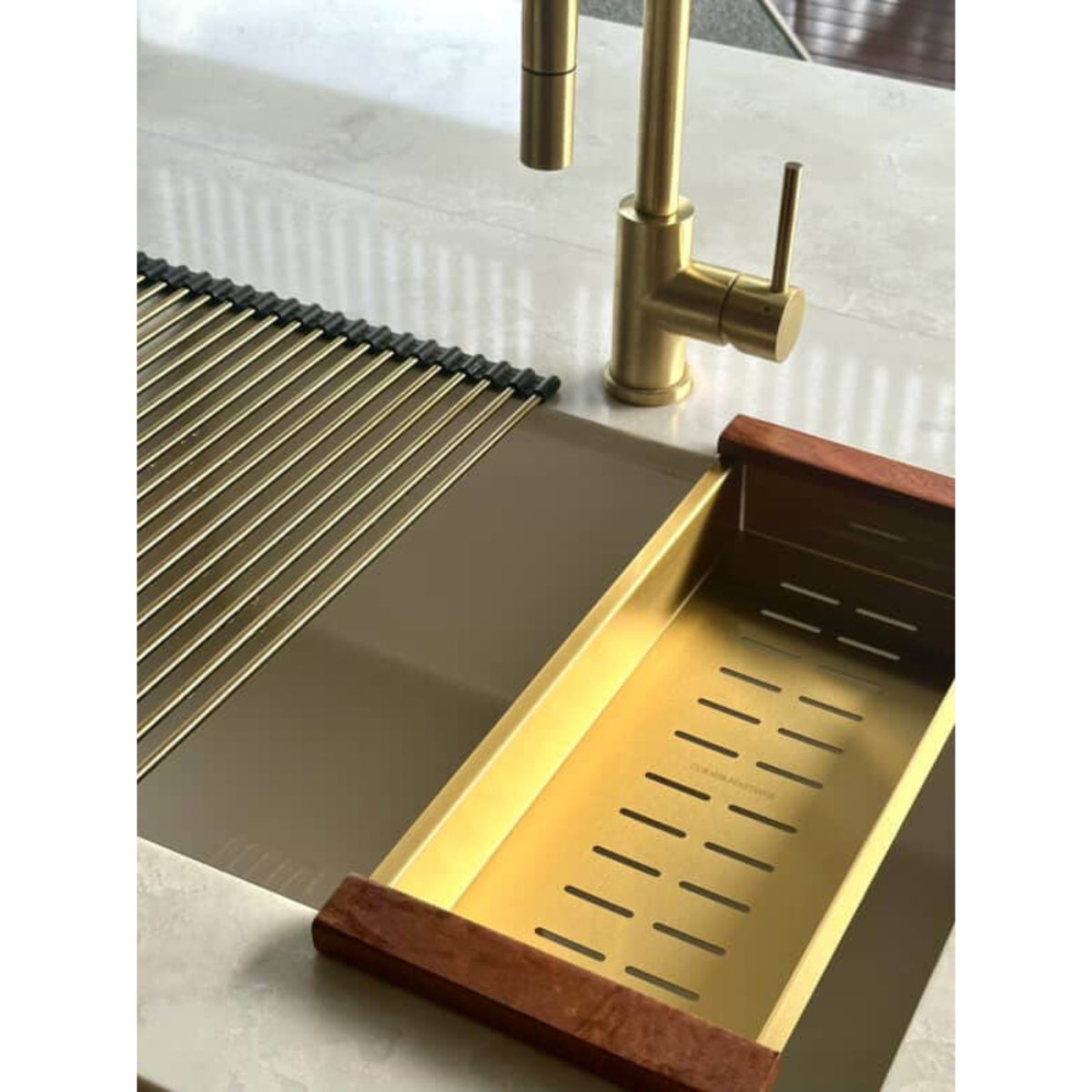 TURNER HASTINGS SINK COLANDER 435MM BRUSHED BRASS