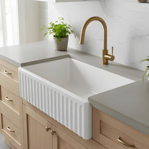 TURNER HASTINGS COVE FIRECLAY BUTLER SINK WITH OVERFLOW GLOSS WHITE 762MM