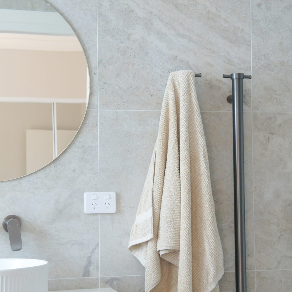 LINSOL ALLEGRA ROUND VERTICAL HEATED TOWEL RAIL WITH T-BAR GUN METAL 950MM