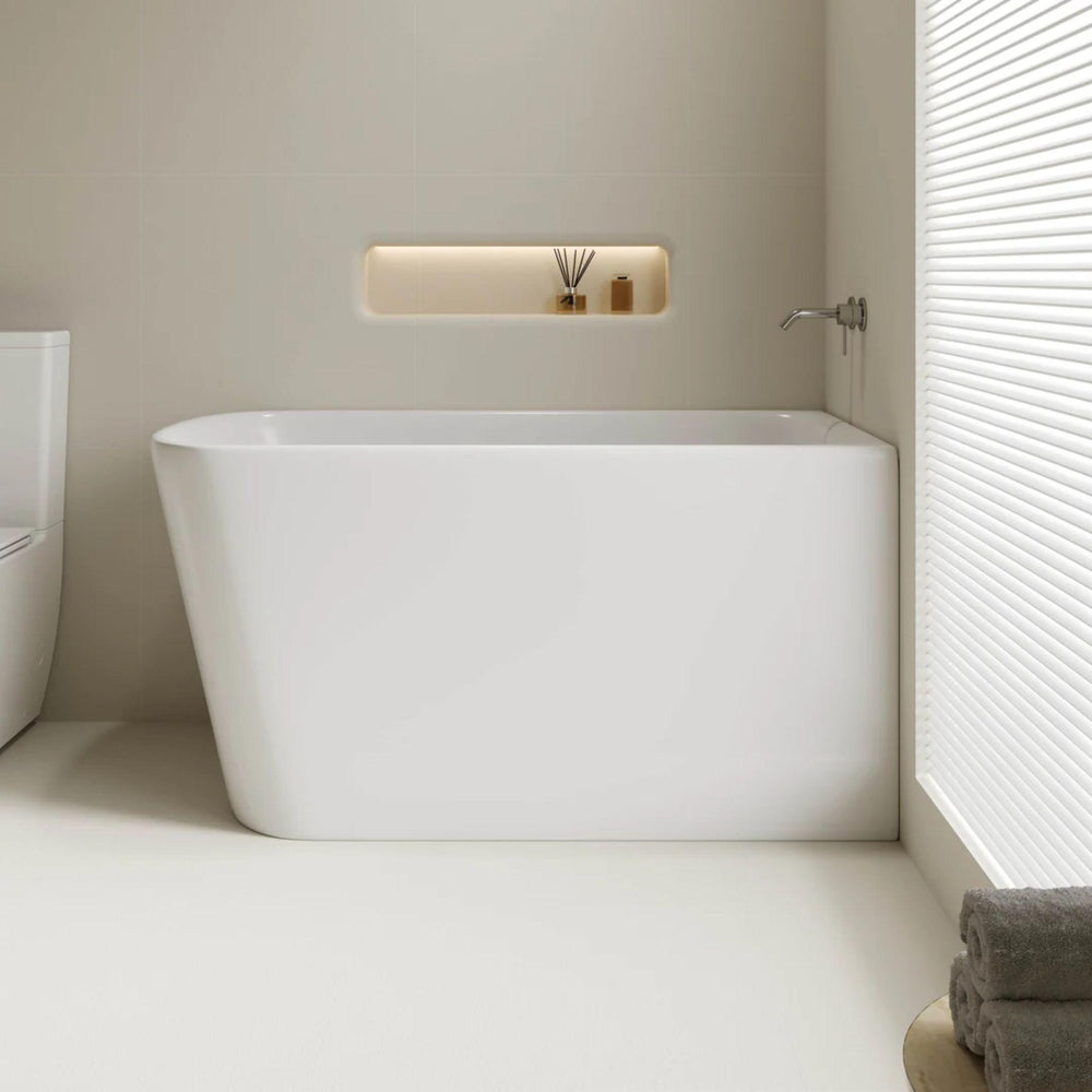 MERCIO HARVARD RIGHT CORNER BATHTUB GLOSS WHITE (AVAILABLE IN 1000MM, 1100MM AND 1300MM)