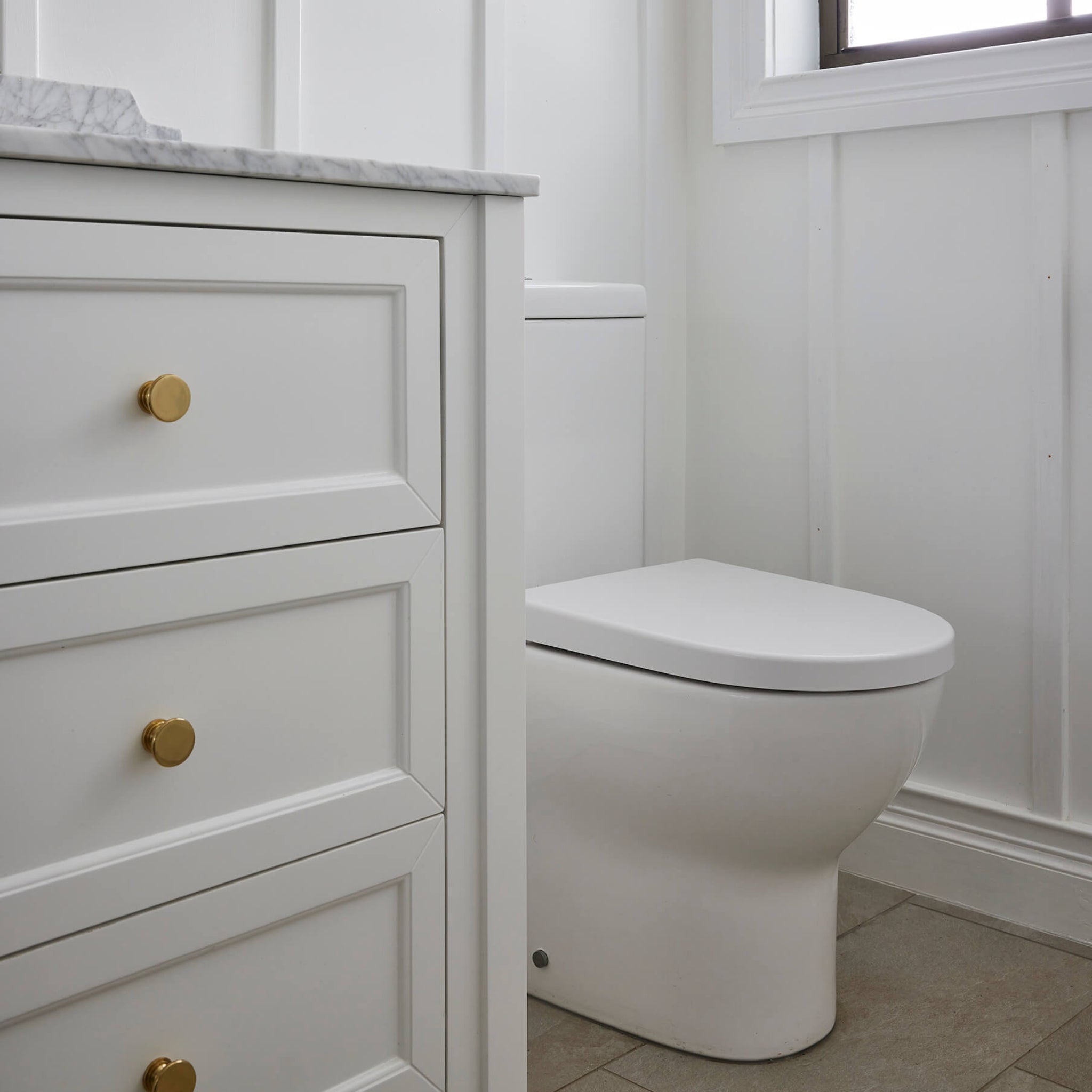 TURNER HASTINGS HARTLEY CLOSE COUPLED BACK TO WALL TOILET SUITE GLOSS WHITE