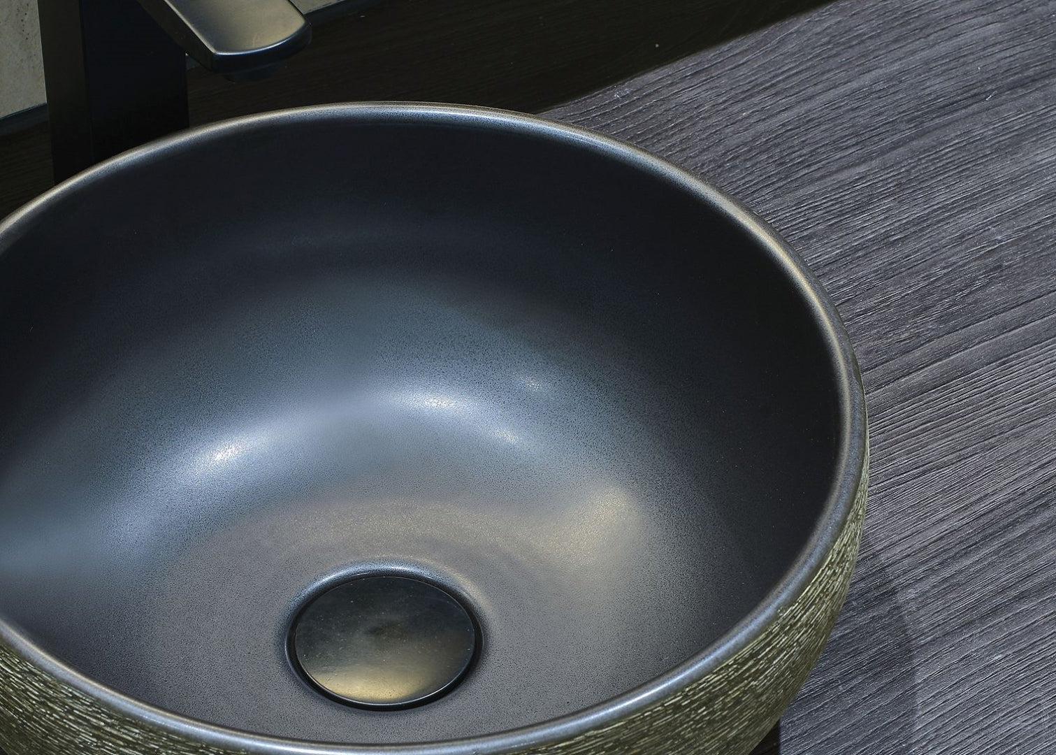 INFINITY ART BASIN PORCELAIN ROUND BLACK 340MM