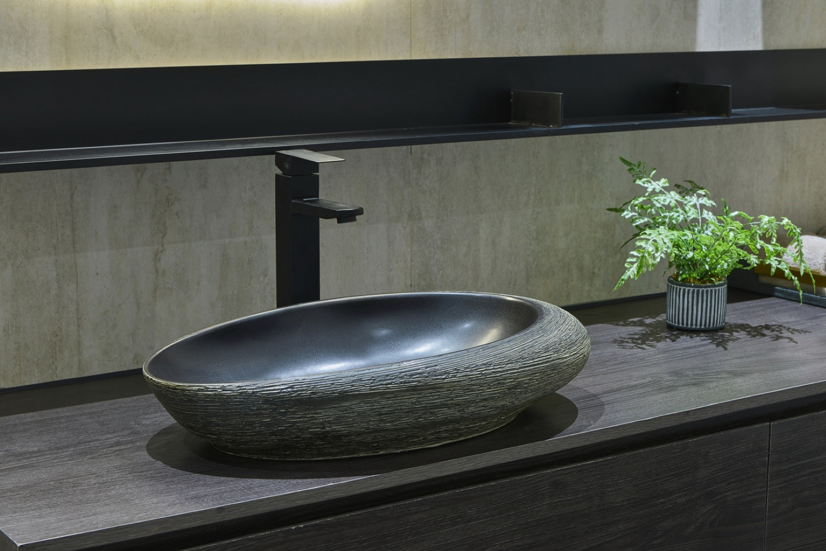 INFINITY ART BASIN PORCELAIN OVAL BLACK 580MM