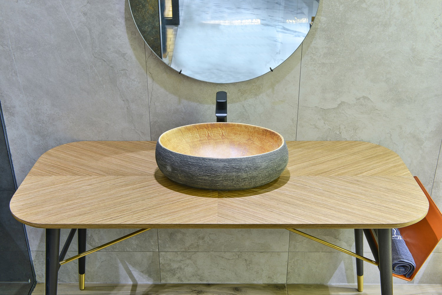 INFINITY ART BASIN PORCELAIN OVAL 470MM