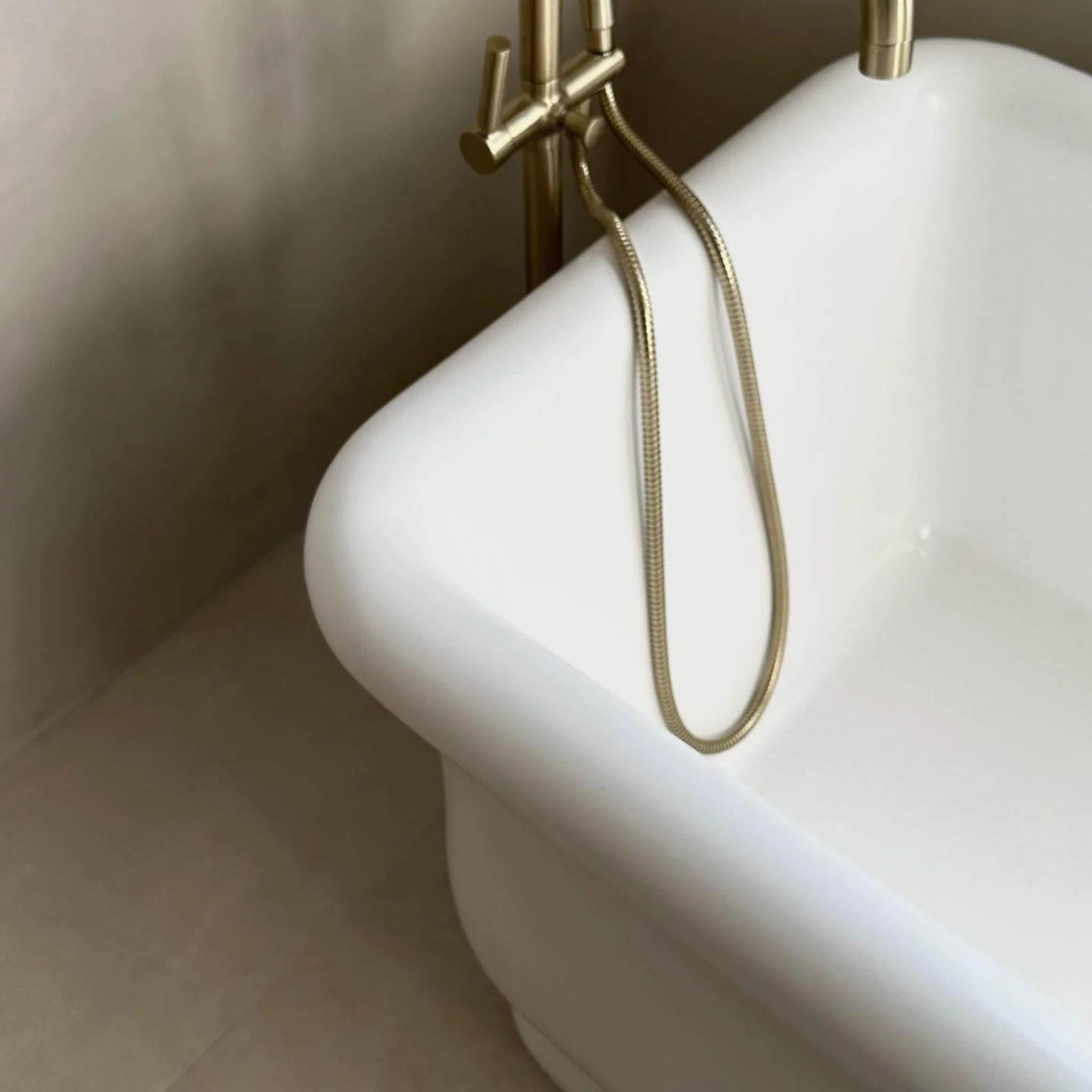 TURNER HASTINGS KIRKHAM TITANCAST SOLID SURFACE FREESTANDING BATHTUB GLOSS WHITE WITH OVERFLOW (AVAILABLE IN 1600MM & 1800MM)