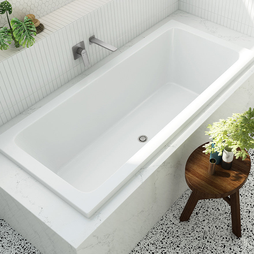 OLIVERI MUNICH ISLAND BATH HIGH GLOSS WHITE (AVAILABLE IN 1675MM AND 1750MM)