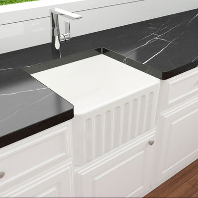 TURNER HASTINGS NOVI FINE FIRECLAY FARMHOUSE BUTLER SINK WITH OVERFLOW MATTE WHITE 500MM