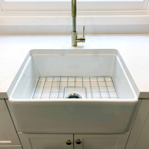TURNER HASTINGS NOVI FARMHOUSE BUTLER SINK WITH OVERFLOW GLOSS WHITE 600MM