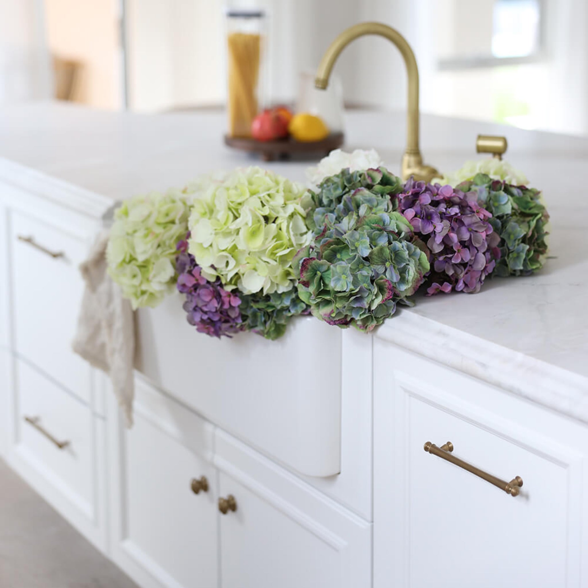 TURNER HASTINGS NOVI FARMHOUSE BUTLER SINK WITH OVERFLOW MATTE WHITE 765MM