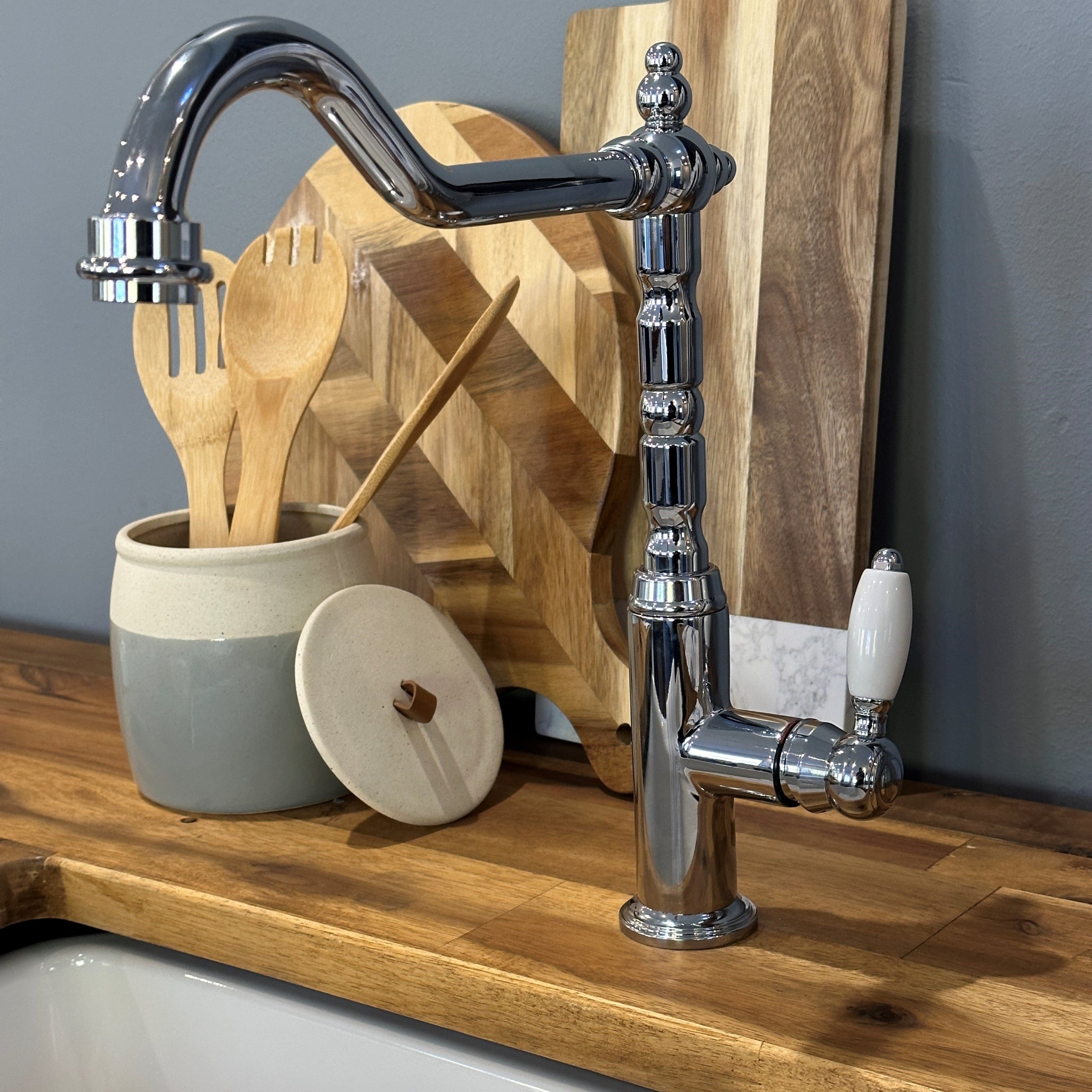 TURNER HASTINGS PROVIDENCE SINGLE SINK MIXER 311MM CHROME (CERAMIC HANDLE)