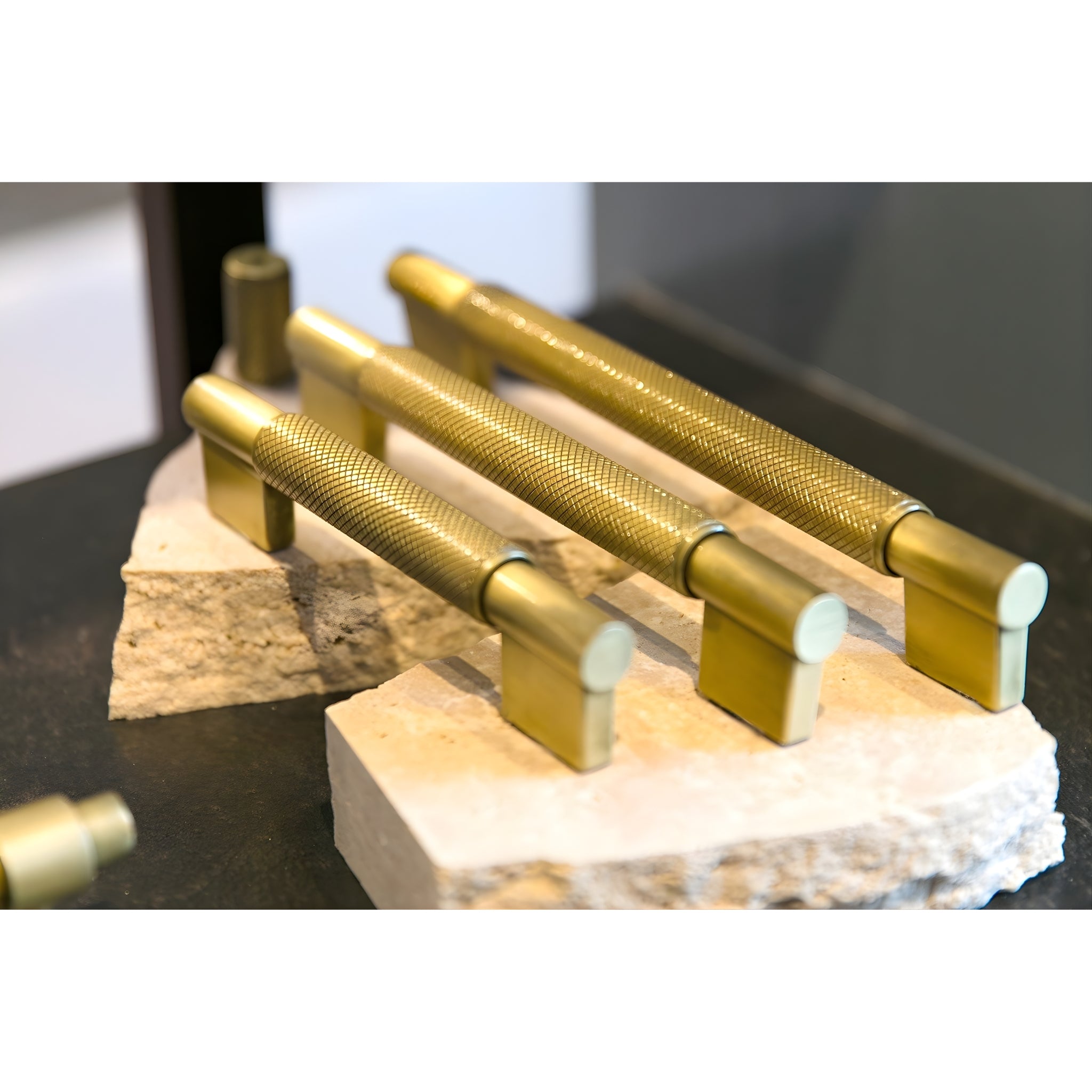 TURNER HASTINGS SASSARI CABINET HANDLE BRUSHED BRASS (MULTIPLE SIZES AVAILABLE)