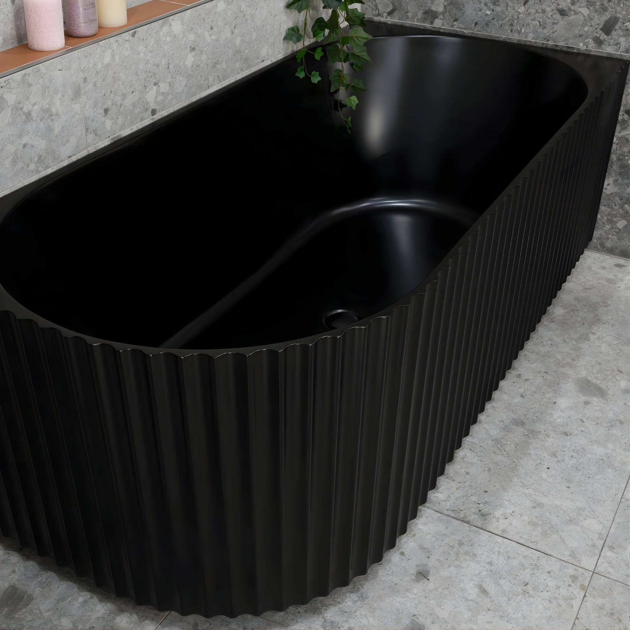 ENFLAIR AGORA GROOVE FLUTED RIGHT CORNER BATHTUB MATTE BLACK (AVAILABLE IN 1500MM AND 1700MM)