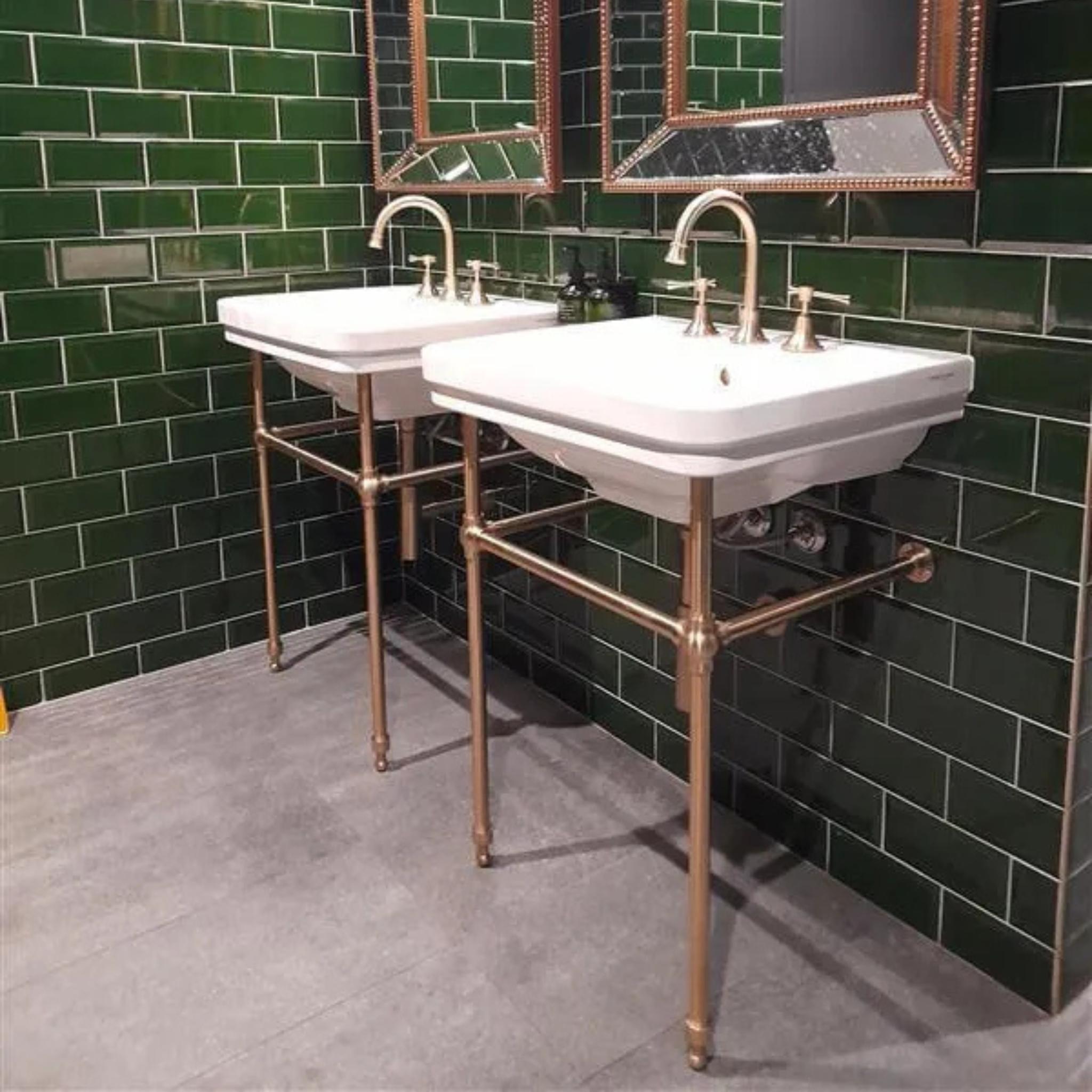 TURNER HASTINGS STAFFORD NUOVO BASIN STAND BRUSHED BRASS 585MM