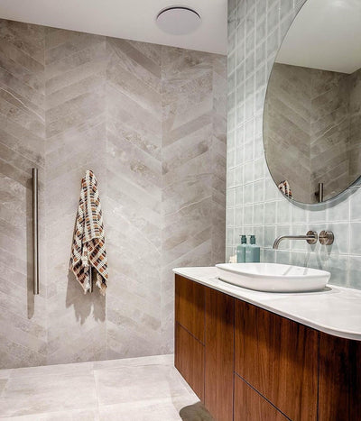 RADIANT HEATING VERTICAL ROUND HEATED SINGLE TOWEL RAIL BRUSHED NICKEL 950MM