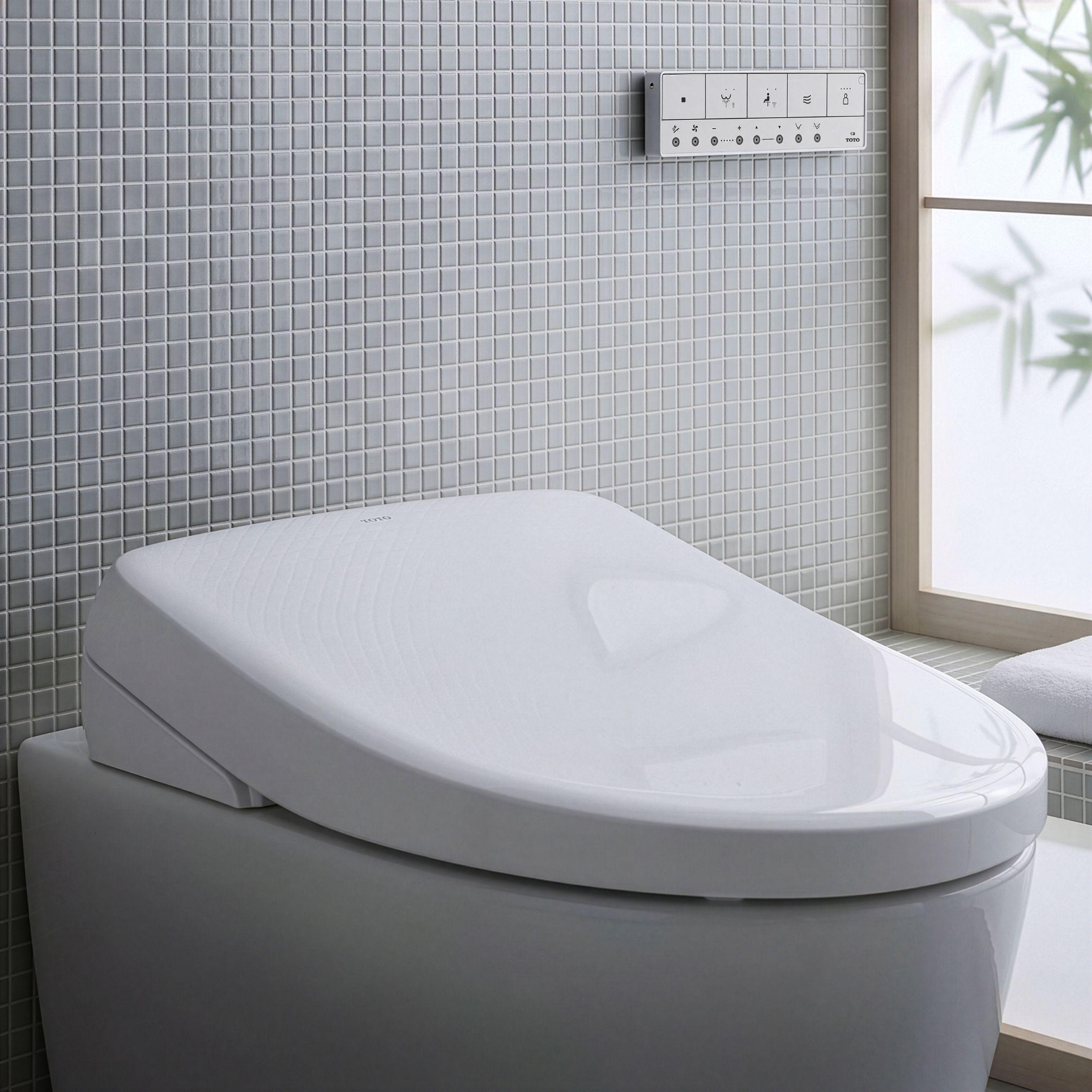 TOTO S7 WASHLET WITH REMOTE CONTROL AND AUTOLID ELONGATED GLOSS WHITE