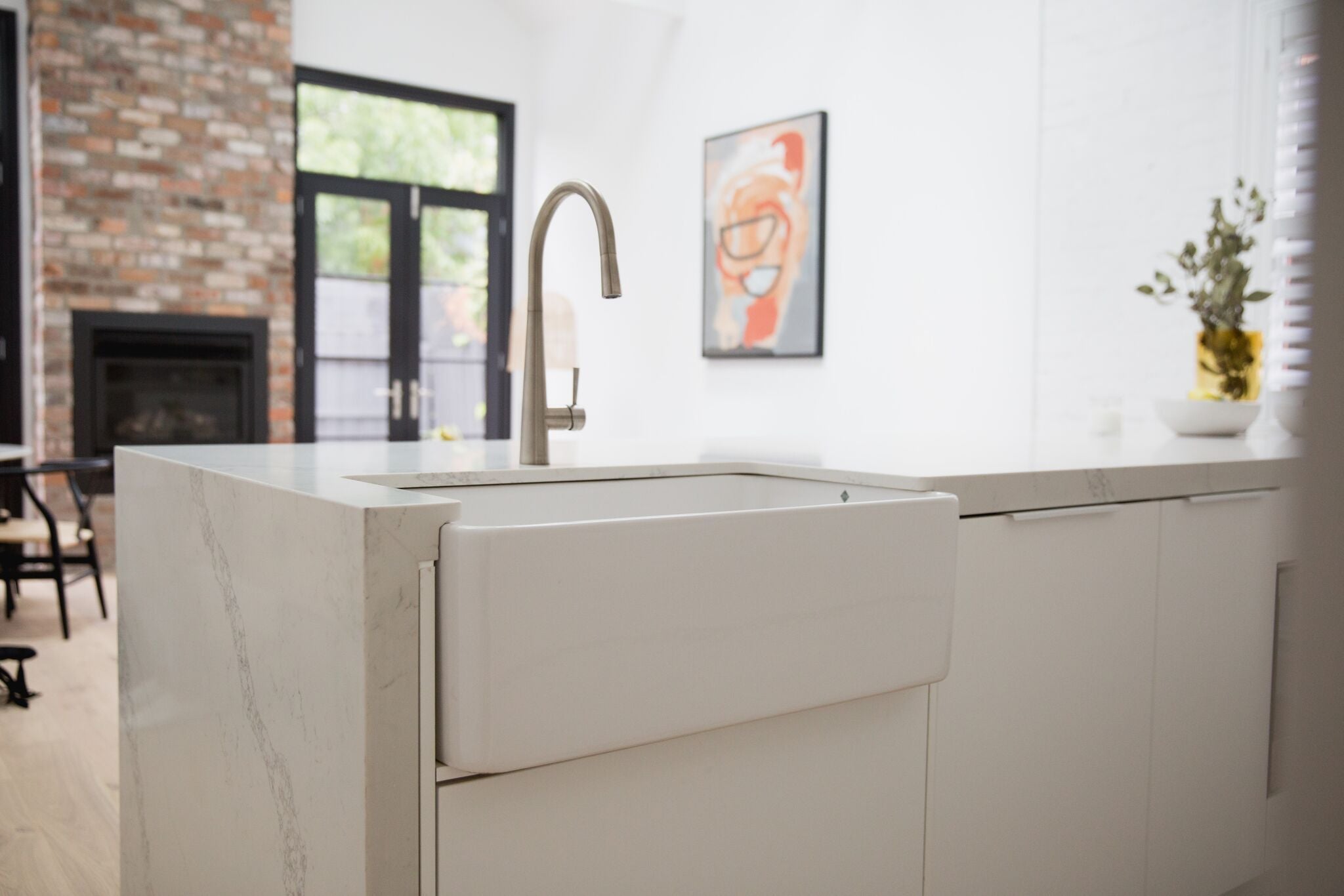 TURNER HASTINGS NOVI FARMHOUSE BUTLER SINK GLOSS WHITE 765MM
