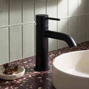 Ikon hali basin mixer 164mm matte black