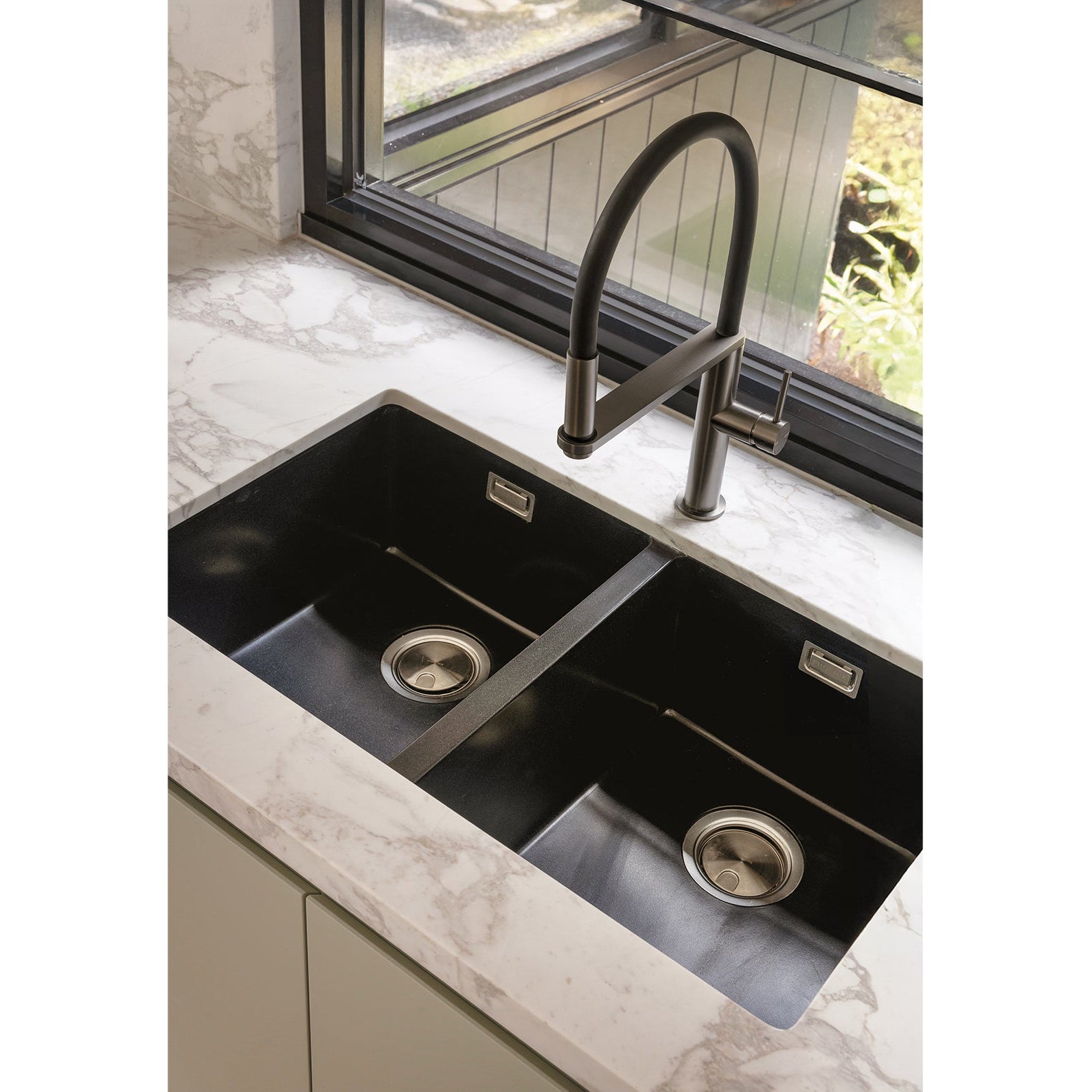 PHOENIX 5000 SERIES DOUBLE BOWL SINK MATTE BLACK 802MM