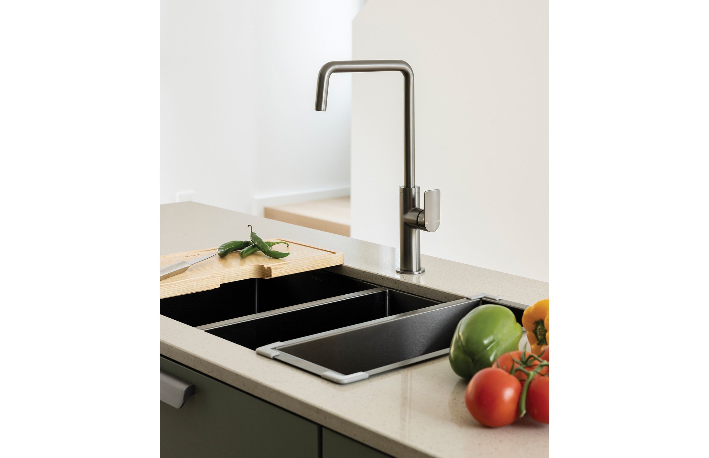 PHOENIX STAINLESS STEEL COLANDER 430MM BRUSHED CARBON