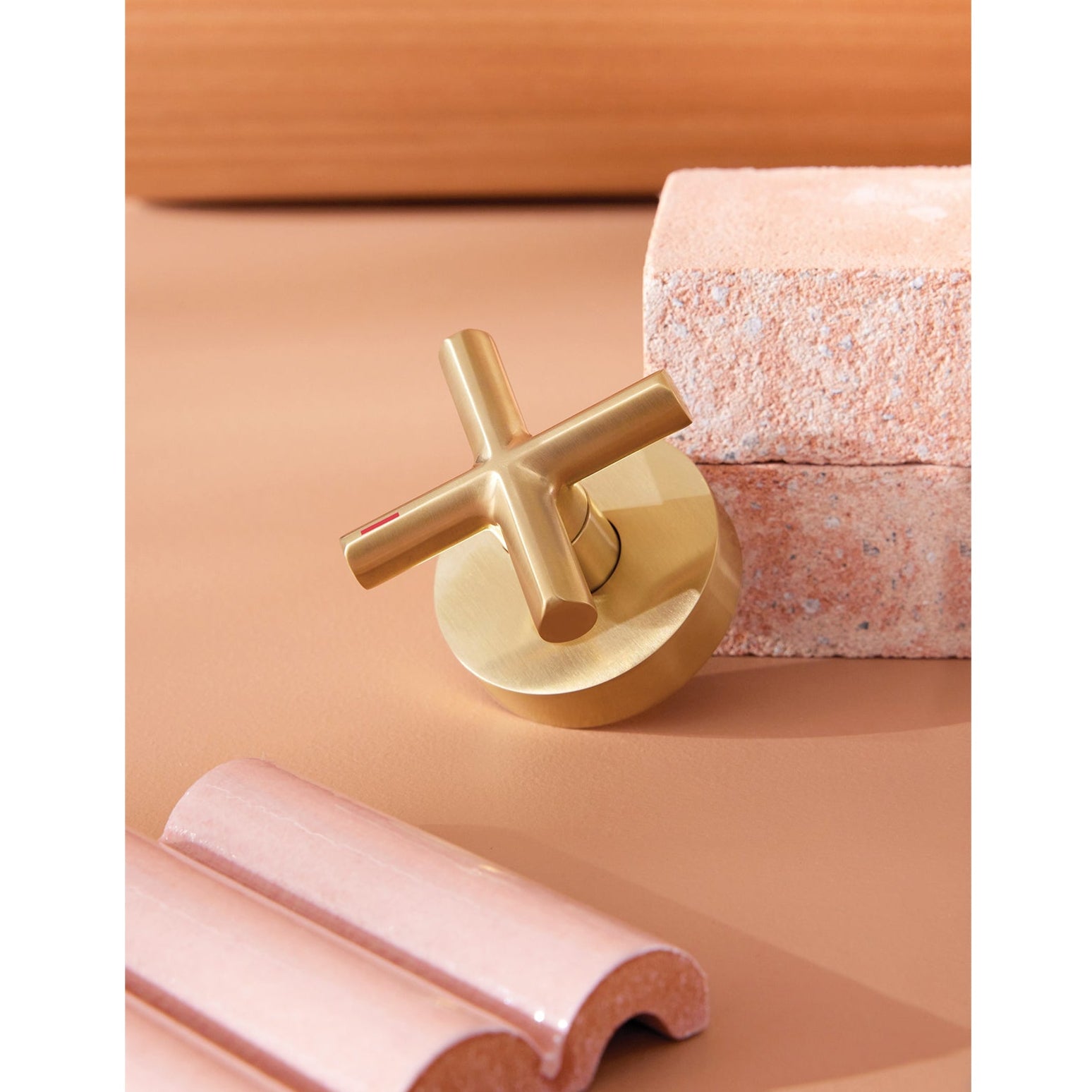 PHOENIX VIVID SLIMLINE PLUS LEAD FREE WALL TOP ASSEMBLIES EXTENDED SPINDLES BRUSHED GOLD