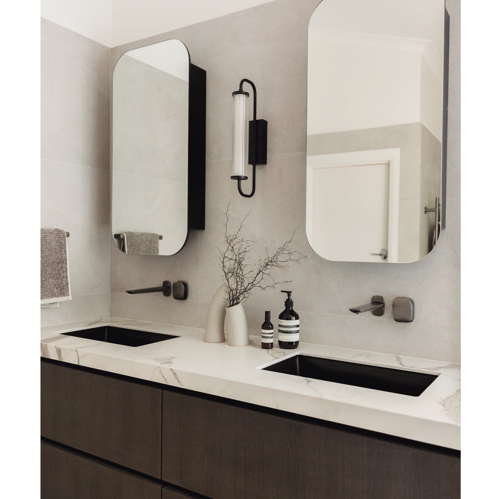 PHOENIX NUAGE LEAD FREE WALL BASIN BATH MIXER SET 200MM BRUSHED CARBON