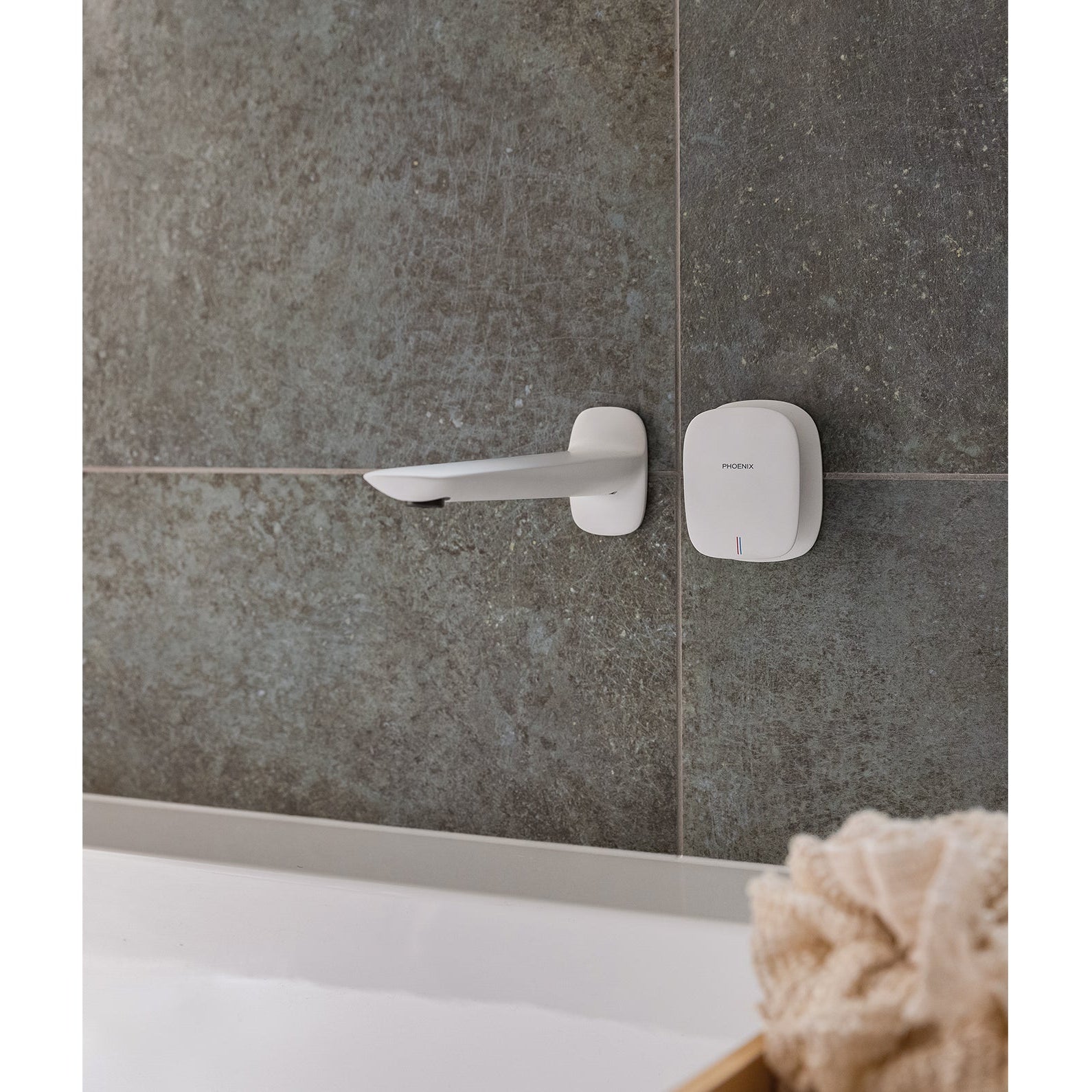 PHOENIX NUAGE WALL BASIN BATH MIXER SET 200MM MATTE WHITE