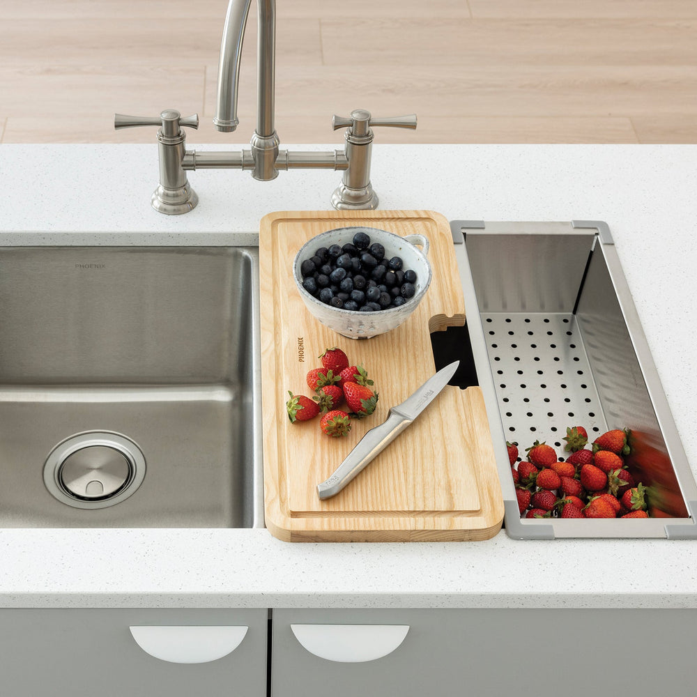 PHOENIX SMALL CHOPPING BOARD 435MM