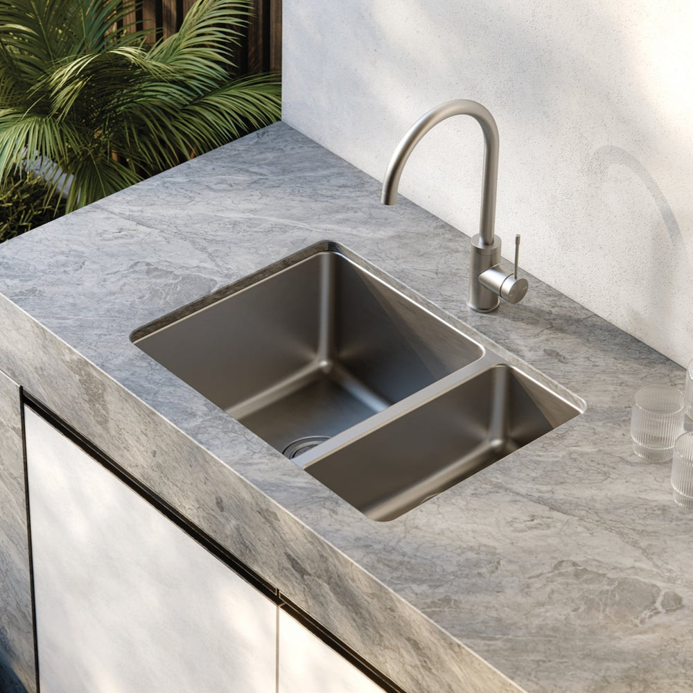 PHOENIX 2000 SERIES 1 AND 1/2 BOWL STAINLESS STEEL SINK 617MM
