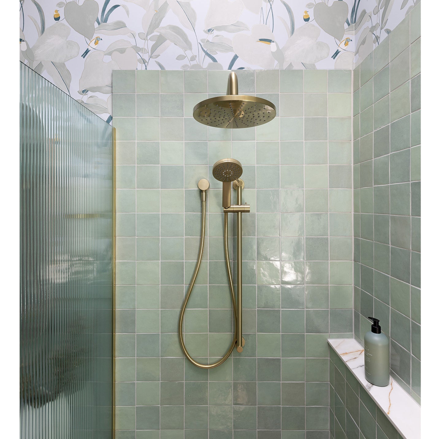 PHOENIX VIVID SHOWER ROSE ROUND 230MM BRUSHED GOLD